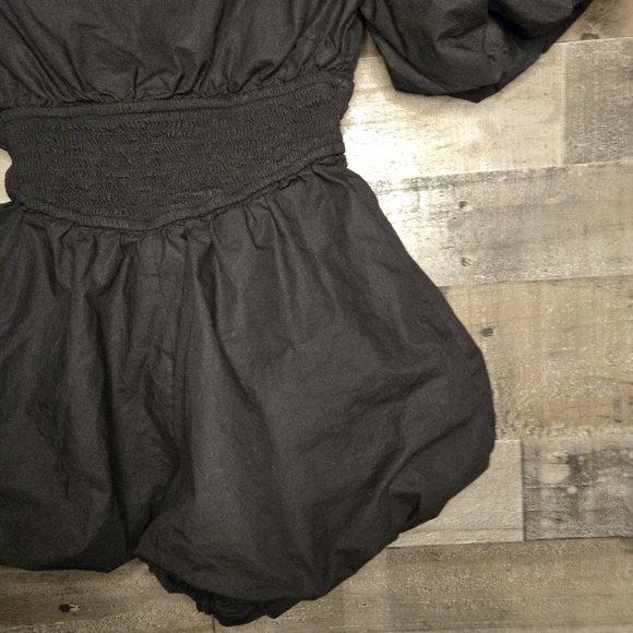 maeve puff sleeve smocked romper - Picture 5 of 7